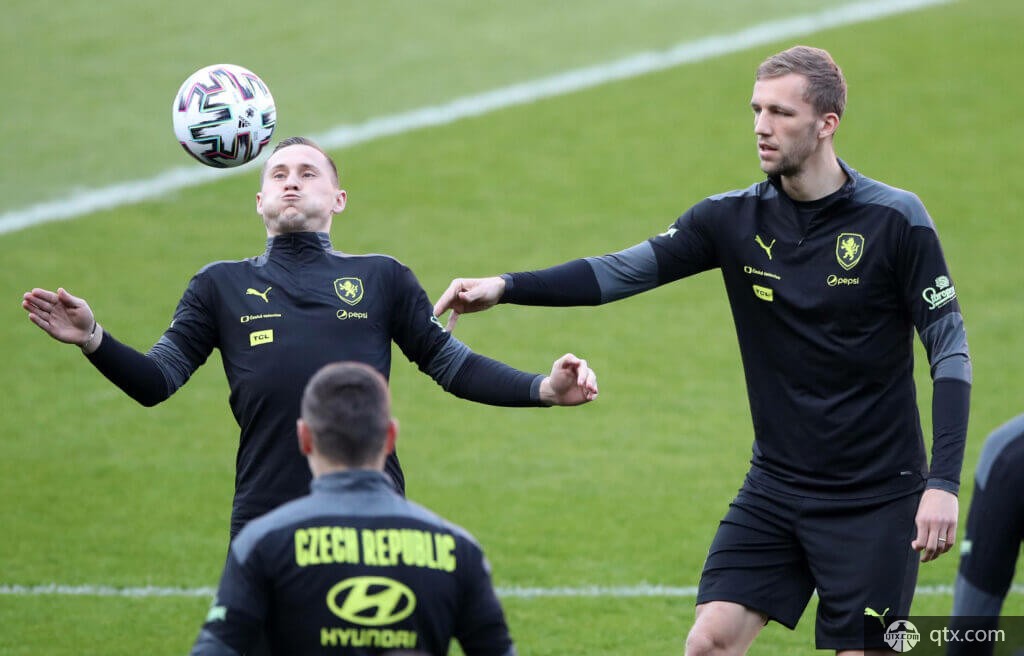 哥飞抵撒丁 哥飞抵撒丁